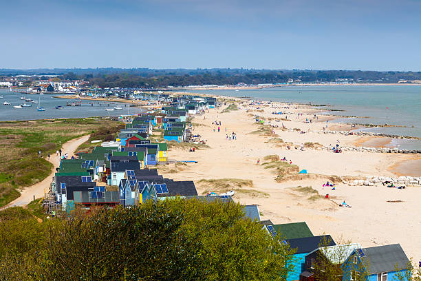 mudeford spit - sandbar стоковые фото и изображения