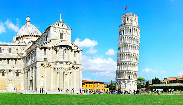 Leaning Pisa Tower Tourist visiting the leaning tower of Pisa , Italy pisa stock pictures, royalty-free photos & images