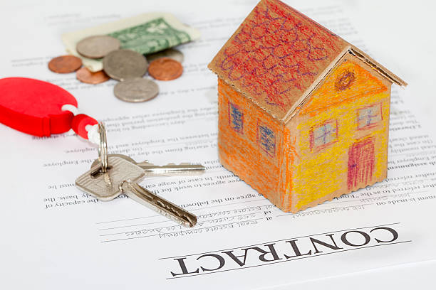 istock Real estate contract with keys and house 510153086
