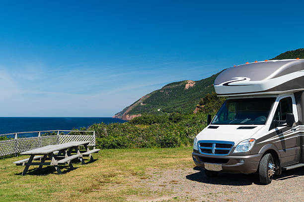 viagem em trilha cabot, nova escócia, províncias marítima - winnebago - fotografias e filmes do acervo