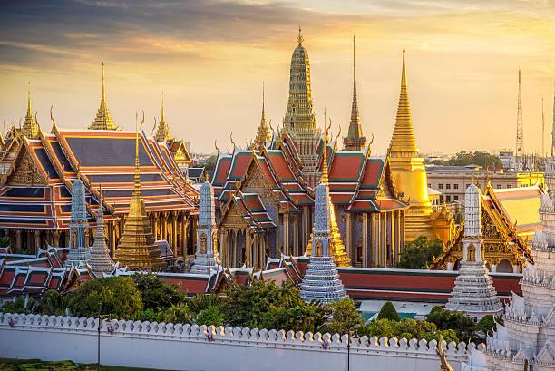 istock Grand palace and Wat phra keaw at sunset 510230800
