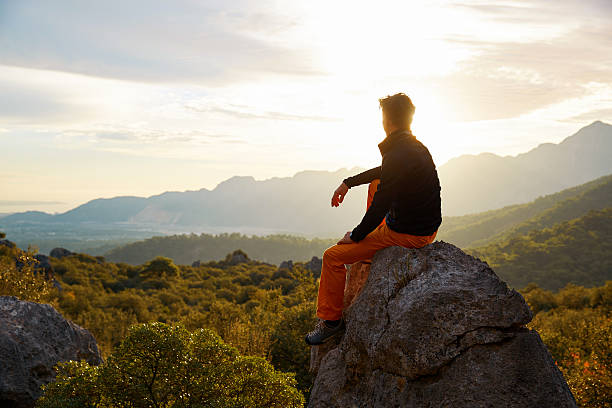 istock traveler on the cliff 510235842