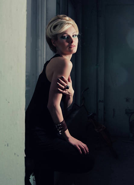 istock fashion girl 510318644