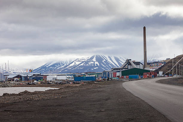 istock View over Longyearbyen, Svalbard, Norway 510322194