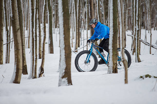 istock Fat biker riding in the snow 510329498