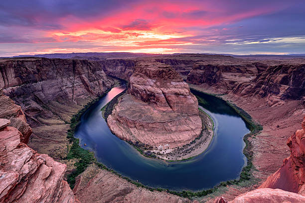 istock Hoseshoe Bend, Colorado River 510331573