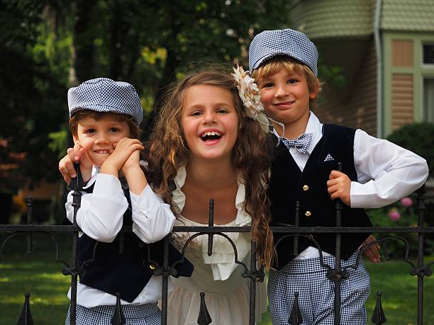 istock Children Looking At Money 510356461