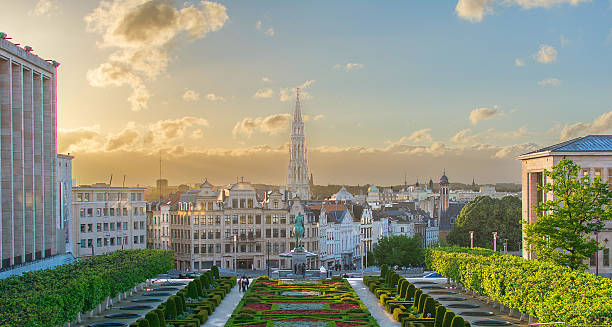 Mont des Arts Cityscape of Brussels from Mont des Arts at dusk brussels capital region stock pictures, royalty-free photos & images