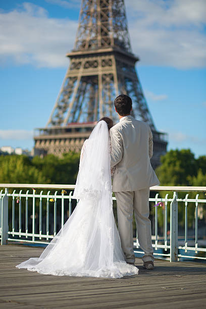 istock Beautiful just married couple in Paris 510373031
