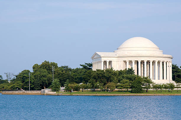 istock Jefferson Memorial 510392262