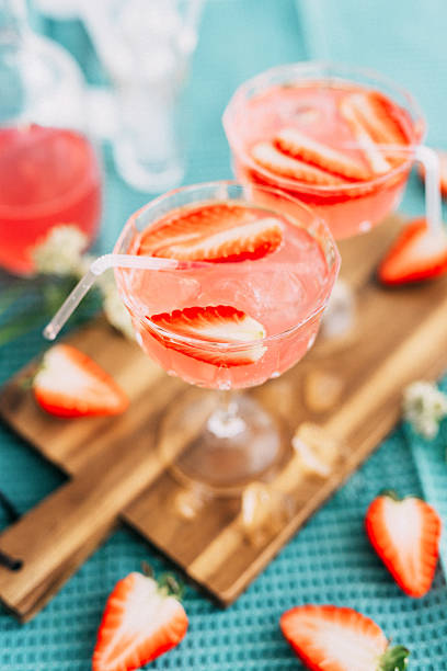 istock Pink summer cocktail drink with strawberries 510392650