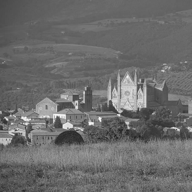 istock Cathedral, Orvieto Umbria, Italy 510417747