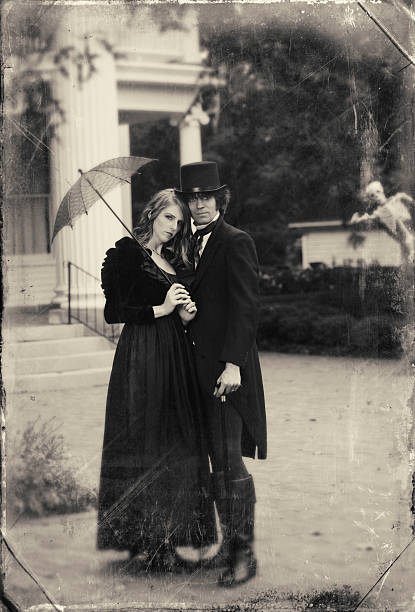 istock Victorian Couple Photo 510442121