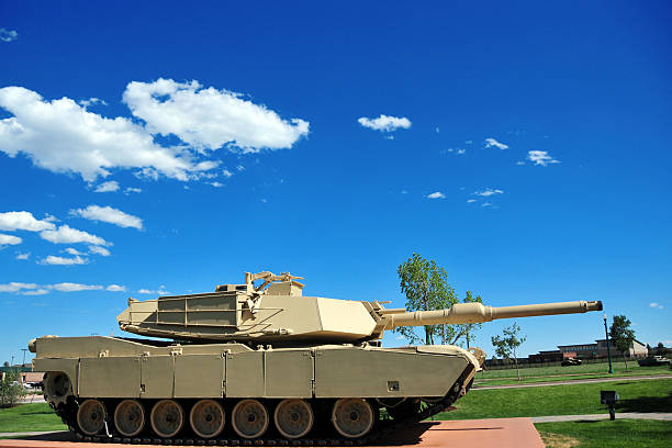 m1 abrams tank - military us military tank land vehicle zdjęcia i obrazy z banku zdjęć