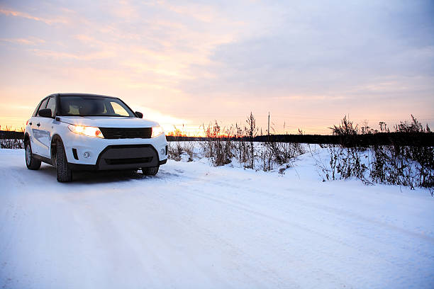 country winter road - vinter väg bil bildbanksfoton och bilder