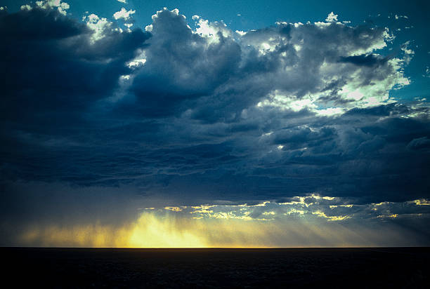 Anticrepuscular rays