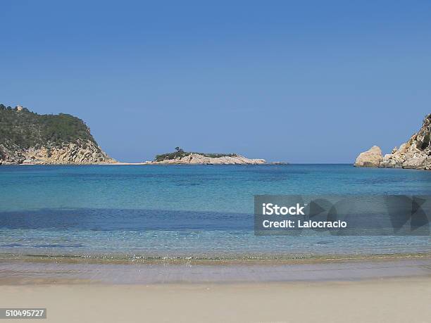 La Playa Foto de stock y más banco de imágenes de Playa de Bossa - Playa de Bossa, Aire libre, Característica costera