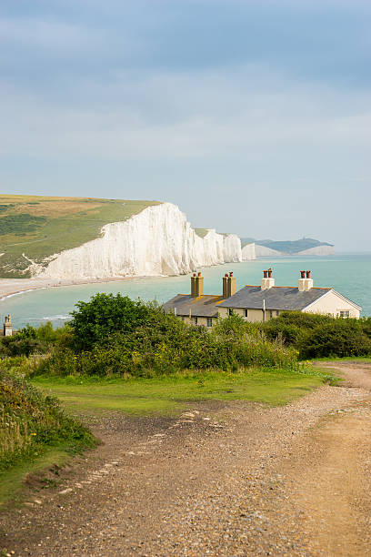 istock Cottages and Seven Sisters, Brighton, England 510519091