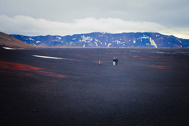 有名なアイスランドの火山クレーターアスキヤ夏 - grímsvötn ストックフォトと画像