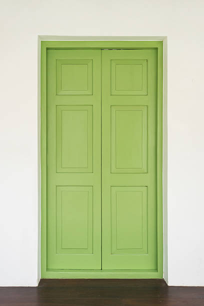 istock green wood door. 510536143