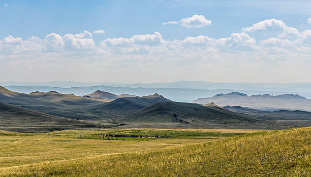 istock Glassland and mountain 510537217