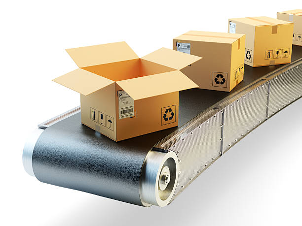 istock Packaging beltline, packages delivery and parcels shipping concept 510573148