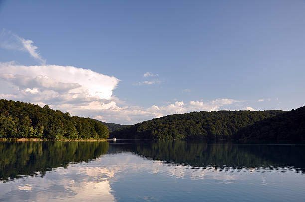 istock Croatian lake 510573952