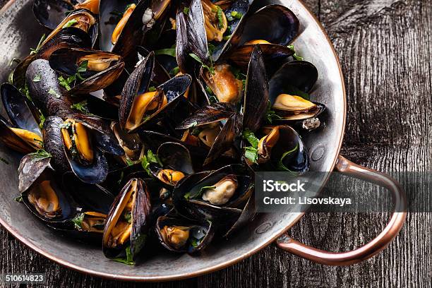 Boiled Mussels Stock Photo - Download Image Now - Mussel, Clam - Seafood, Cooked