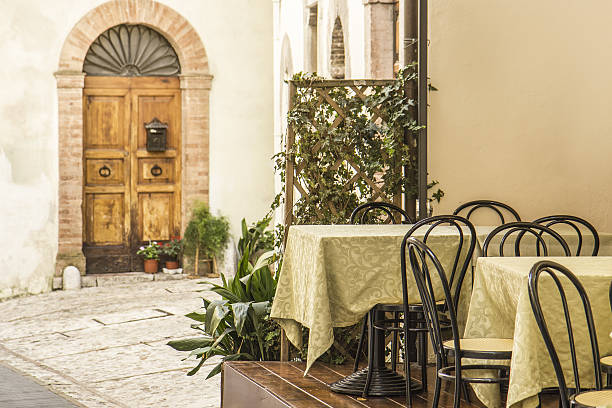 istock Italian traditional restaurant 510615153