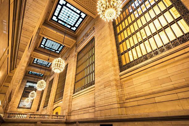 grand central station - rush hour commuter shadow focus on shadow stock-fotos und bilder