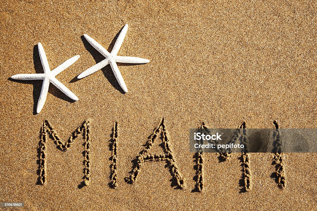 "Miami" in den Sand gehauen - Lizenzfrei Braun Stock-Foto