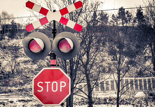 istock Red railroad warning sign 510621292