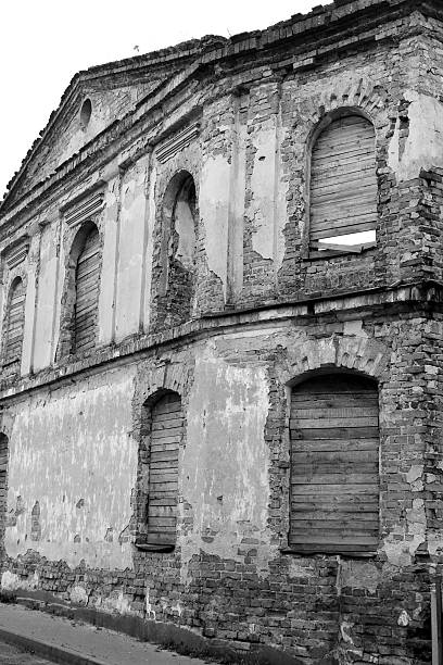 istock The ruins of a synagogue in Stolin. 510623312