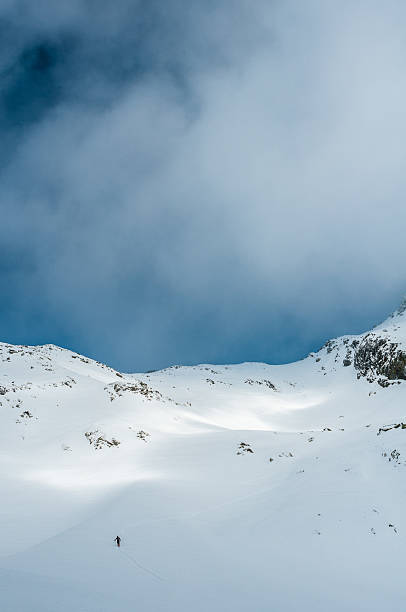 istock Extreme winter mountaineering 510658721