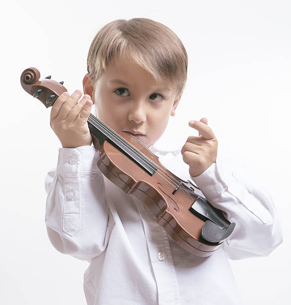 istock playin the violin his way 510690033
