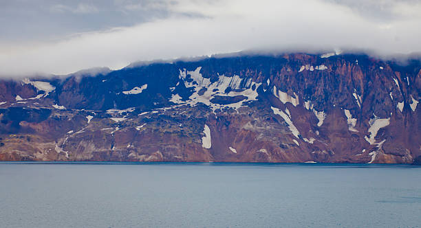 famoso islandês cratera vulcão askja no verão - grímsvötn imagens e fotografias de stock