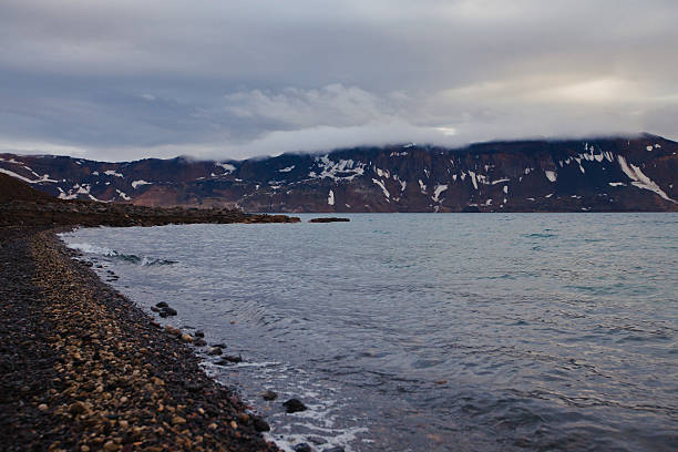 有名なアイスランドの火山クレーターアスキヤ夏 - grímsvötn ストックフォトと画像