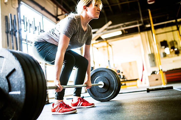 istock Deadlifts Cross Training Woman 510724151