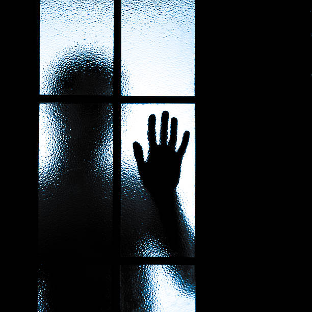 istock diffused silhouette of people 510742315