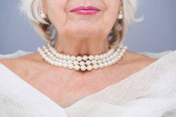istock These pearls suits me 510776166