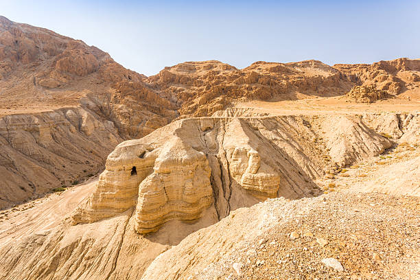 Cave in Qumran, where the dead sea scrolls were found Cave in Qumran, where the dead sea scrolls were found, Israel dead sea scrolls stock pictures, royalty-free photos & images