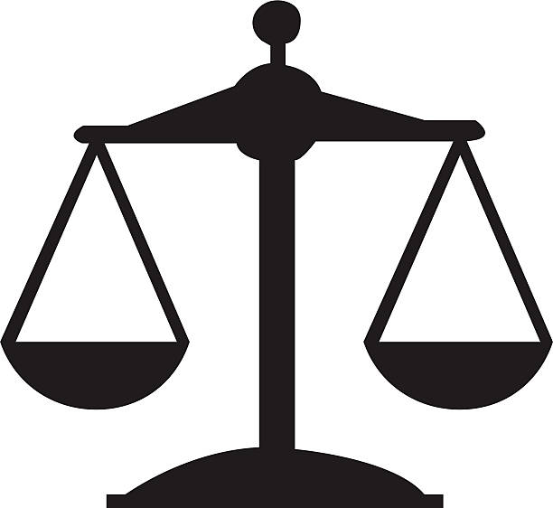 ilustraciones, imágenes clip art, dibujos animados e iconos de stock de escala de justicia o en el icono - legal scales