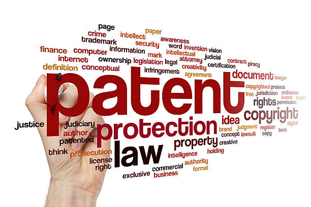 conceito de nuvem de palavra de patentes - infringe imagens e fotografias de stock
