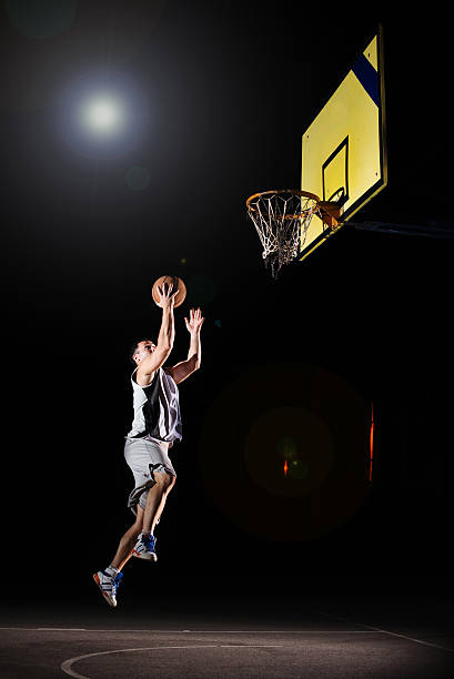 istock Basketball at night 510874313