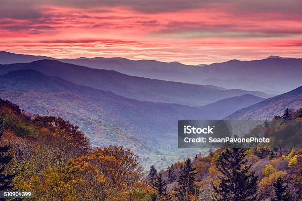 Parque Nacional De Las Montañas Great Smoky Foto de stock y más banco de imágenes de Aire libre - Aire libre, Amanecer, Appalachia