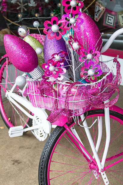 istock Pink Christmas Bike 510904895