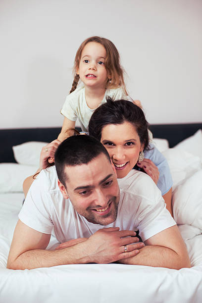 istock Family in bed 510921830