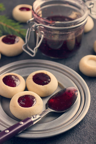 istock cookies with jam filling 510923174