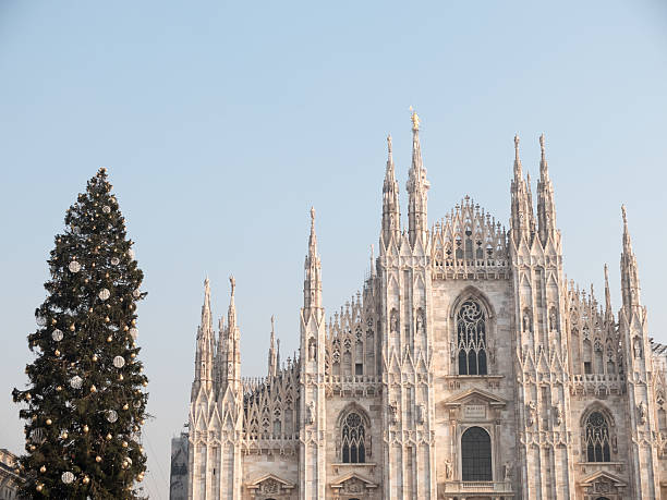 istock Christmas Tree in front of Milan Cathedral, Italy 510957152