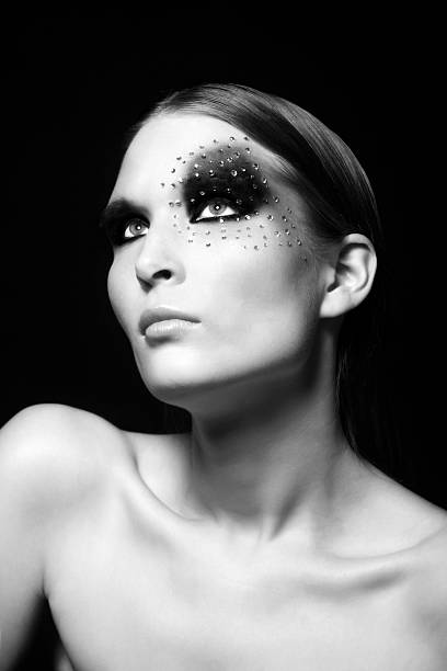 istock Beautiful woman in artistic make up 510966310